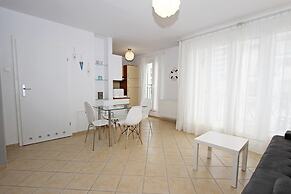 Promenada by Baltic Home