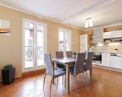 Promenada by Baltic Home