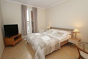 Promenada by Baltic Home