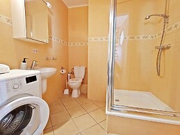 Promenada by Baltic Home