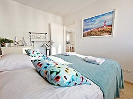 Promenada by Baltic Home