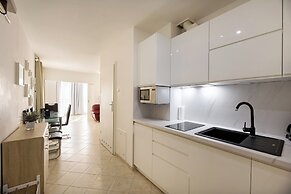 Promenada by Baltic Home