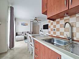 Promenada by Baltic Home