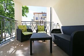 Promenada by Baltic Home