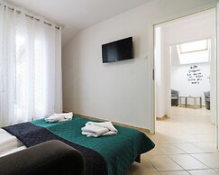 Promenada by Baltic Home