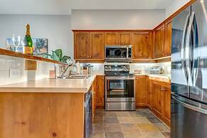 Creekside 2 Bedroom With Incredible Mountain Views