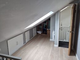 Boathouse, Easington Just Minutes From the sea