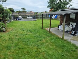 Boathouse, Easington Just Minutes From the sea