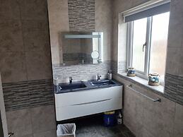 Boathouse, Easington Just Minutes From the sea