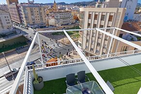 Luxury Apartments In Málaga by Seric