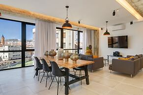 Luxury Apartments In Málaga by Seric