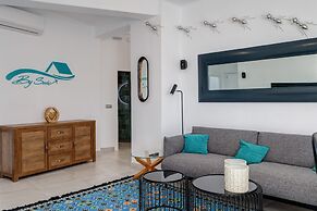 Luxury Apartments In Málaga by Seric
