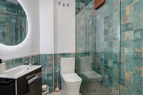 Luxury Apartments In Málaga by Seric