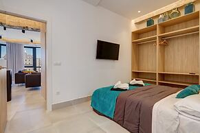 Luxury Apartments In Málaga by Seric