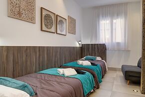 Luxury Apartments In Málaga by Seric