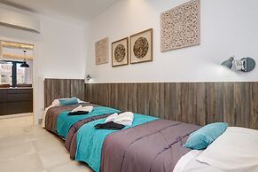 Luxury Apartments In Málaga by Seric