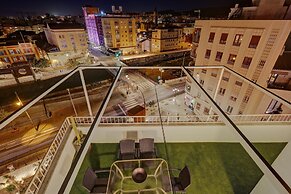 Luxury Apartments In Málaga by Seric