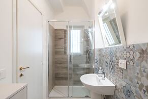 Bari Station Classic Apartment by Wonderful Italy