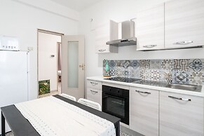Bari Station Classic Apartment by Wonderful Italy