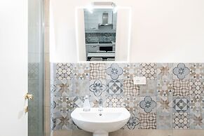 Bari Station Classic Apartment by Wonderful Italy