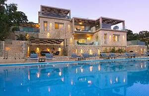 White Orchid Laelia in Vola