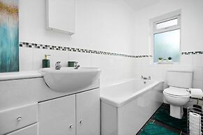 Birmingham Blissful Retreat - 3 Bed House
