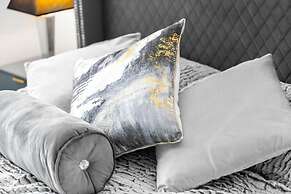 Birmingham Blissful Retreat - 3 Bed House