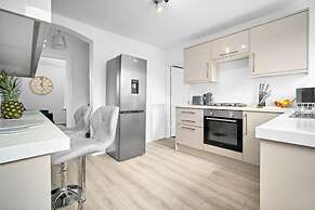 Birmingham Blissful Retreat - 3 Bed House