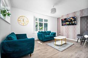 Birmingham Blissful Retreat - 3 Bed House