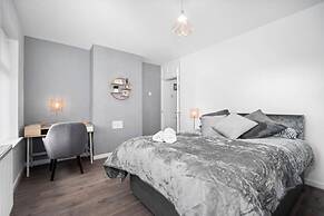 Birmingham Blissful Retreat - 3 Bed House