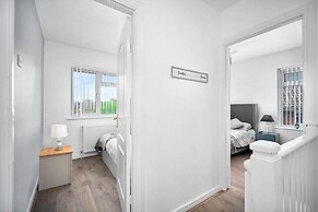Birmingham Blissful Retreat - 3 Bed House