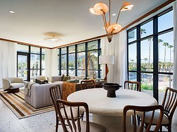 Thompson Palm Springs, by Hyatt