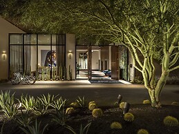 Thompson Palm Springs, by Hyatt