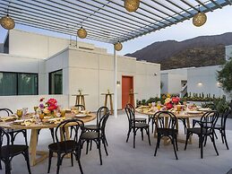 Thompson Palm Springs, by Hyatt