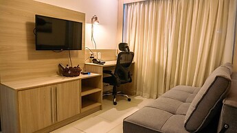 Flats at Beach Class Convention by Yolo