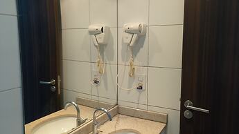 Flats at Beach Class Convention by Yolo