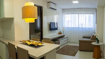 Flats at Beach Class Convention by Yolo