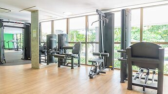 Flats at Beach Class Convention by Yolo