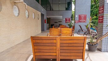 Flats at Beach Class Convention by Yolo