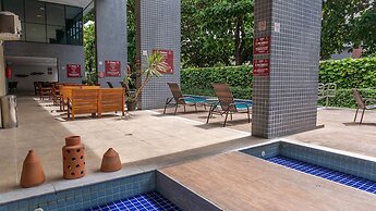 Flats at Beach Class Convention by Yolo