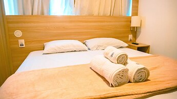 Flats at Beach Class Convention by Yolo