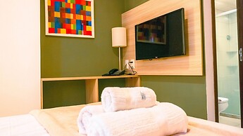 Flats at Beach Class Convention by Yolo