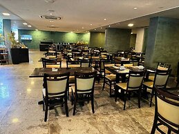 Flats at Beach Class Convention by Yolo