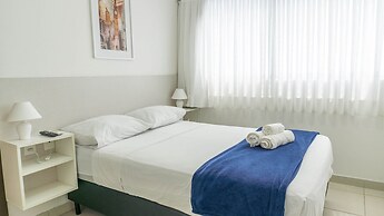 Flats at Beach Class Convention by Yolo