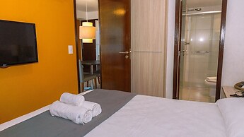 Flats at Beach Class Convention by Yolo