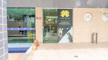 Flats at Beach Class Convention by Yolo