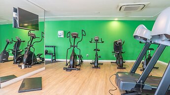 Flats at Beach Class Convention by Yolo