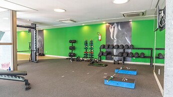 Flats at Beach Class Convention by Yolo