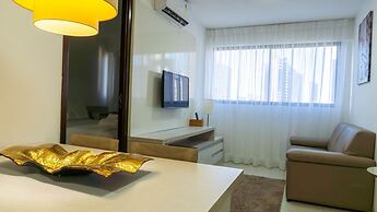 Flats at Beach Class Convention by Yolo