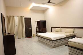 Navkar Palace Hotel & Resort